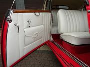 Mercedes Benz 220