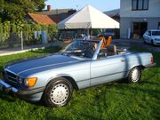 Mercedes Benz 560 SL